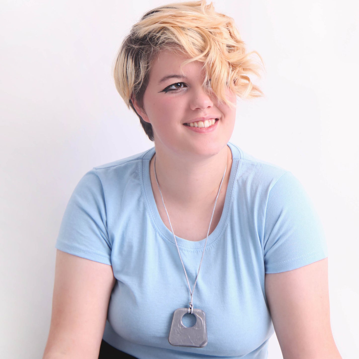 Jazz Pendant Sensory Chew - Silver image 1