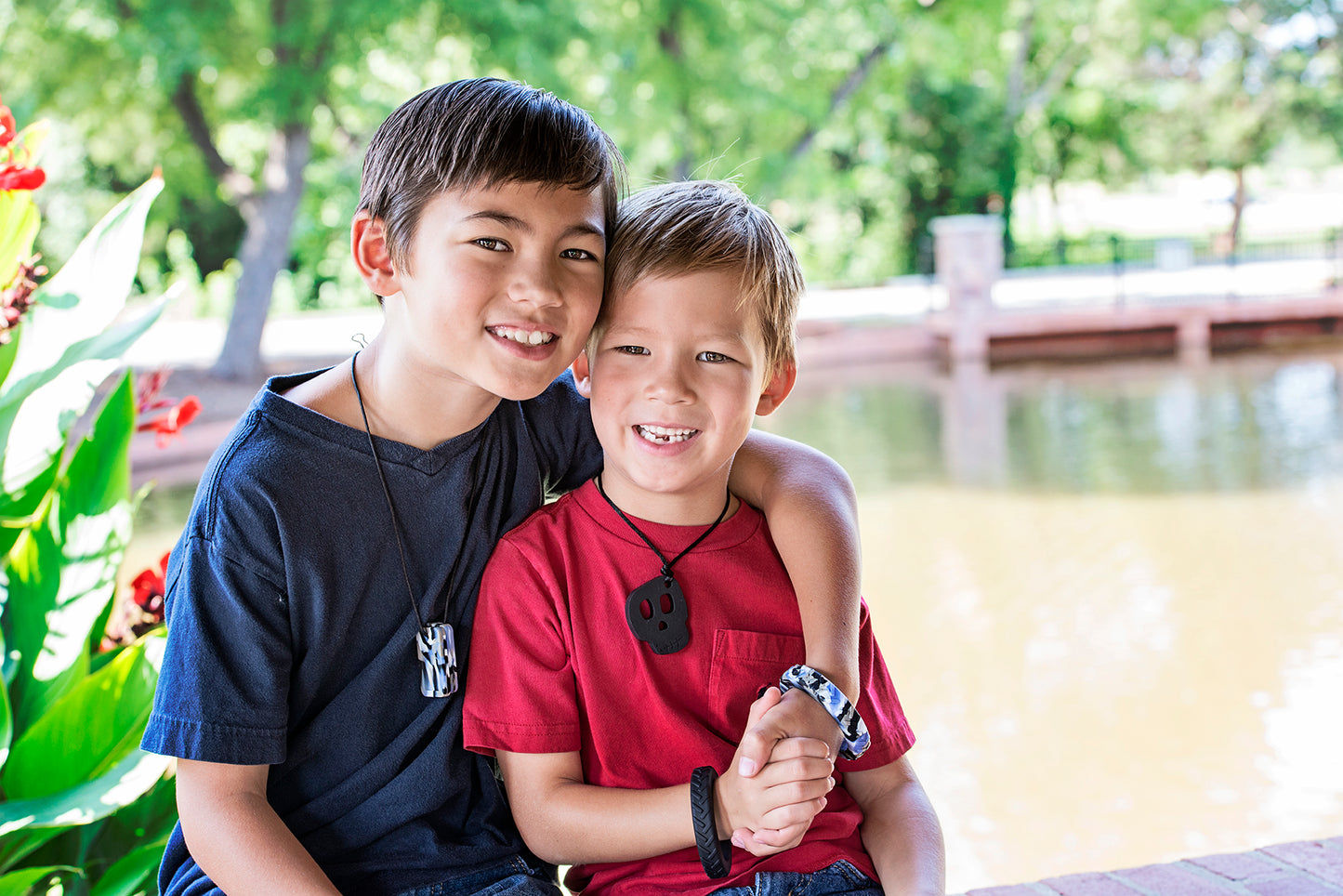 Skull Pendant Sensory Chew image 10